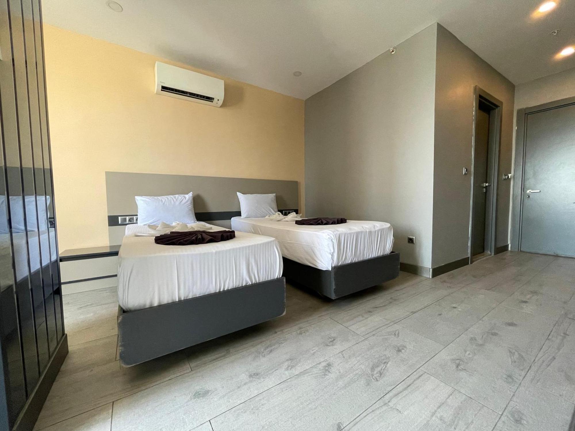 Agora Royal Residence Istanbul Exterior photo